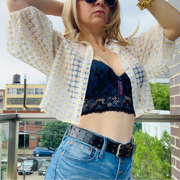 Zara Daisies Balloon Lantern 3/4 Sleeves Crop Top - Picture 16 of 16